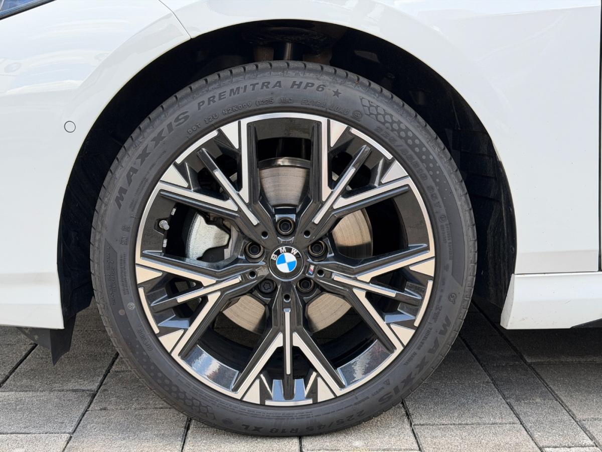 Originalaufnahme des Fahrzeugs Originalaufnahme des Fahrzeugs