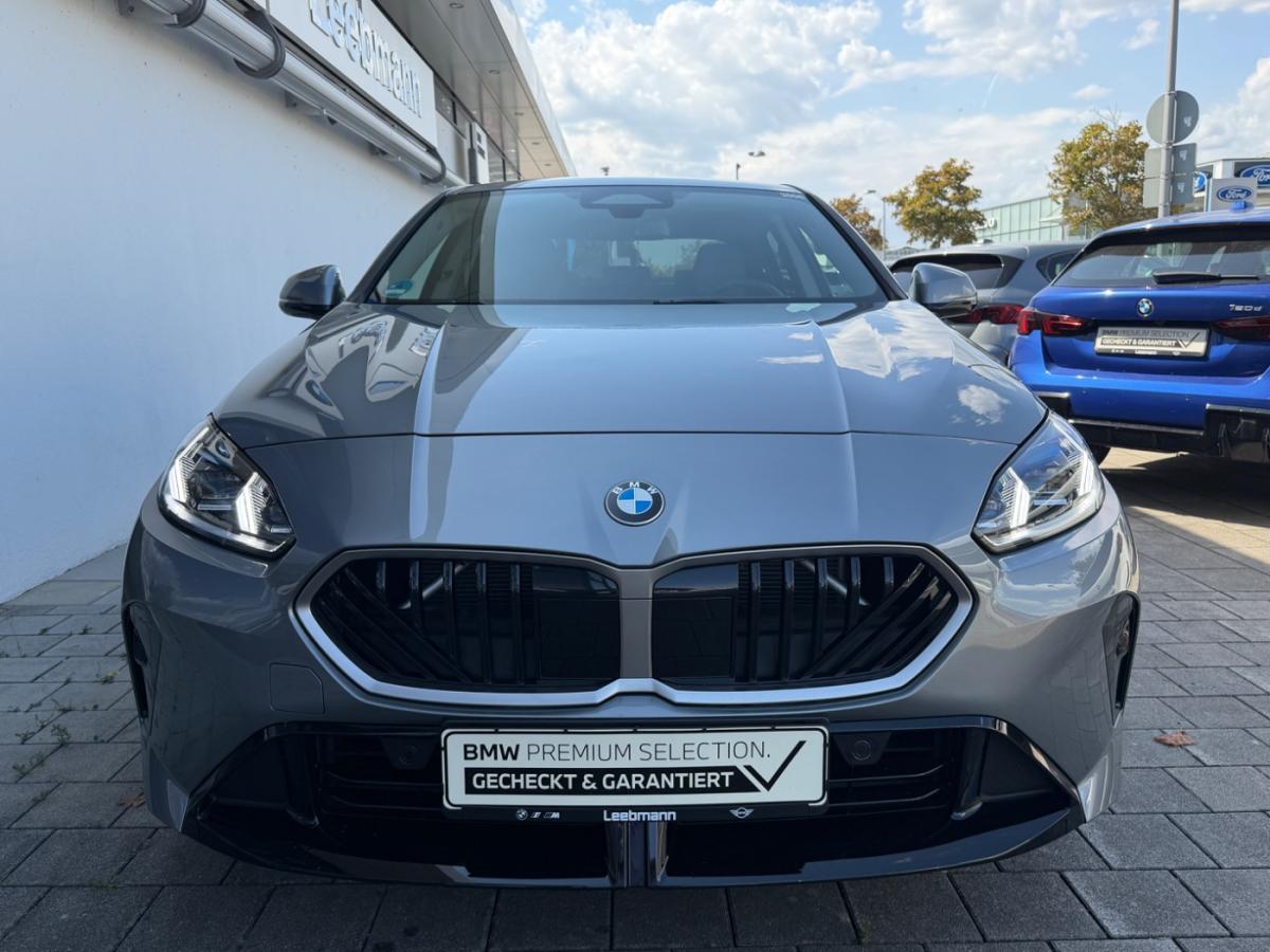 Originalaufnahme des Fahrzeugs Originalaufnahme des Fahrzeugs