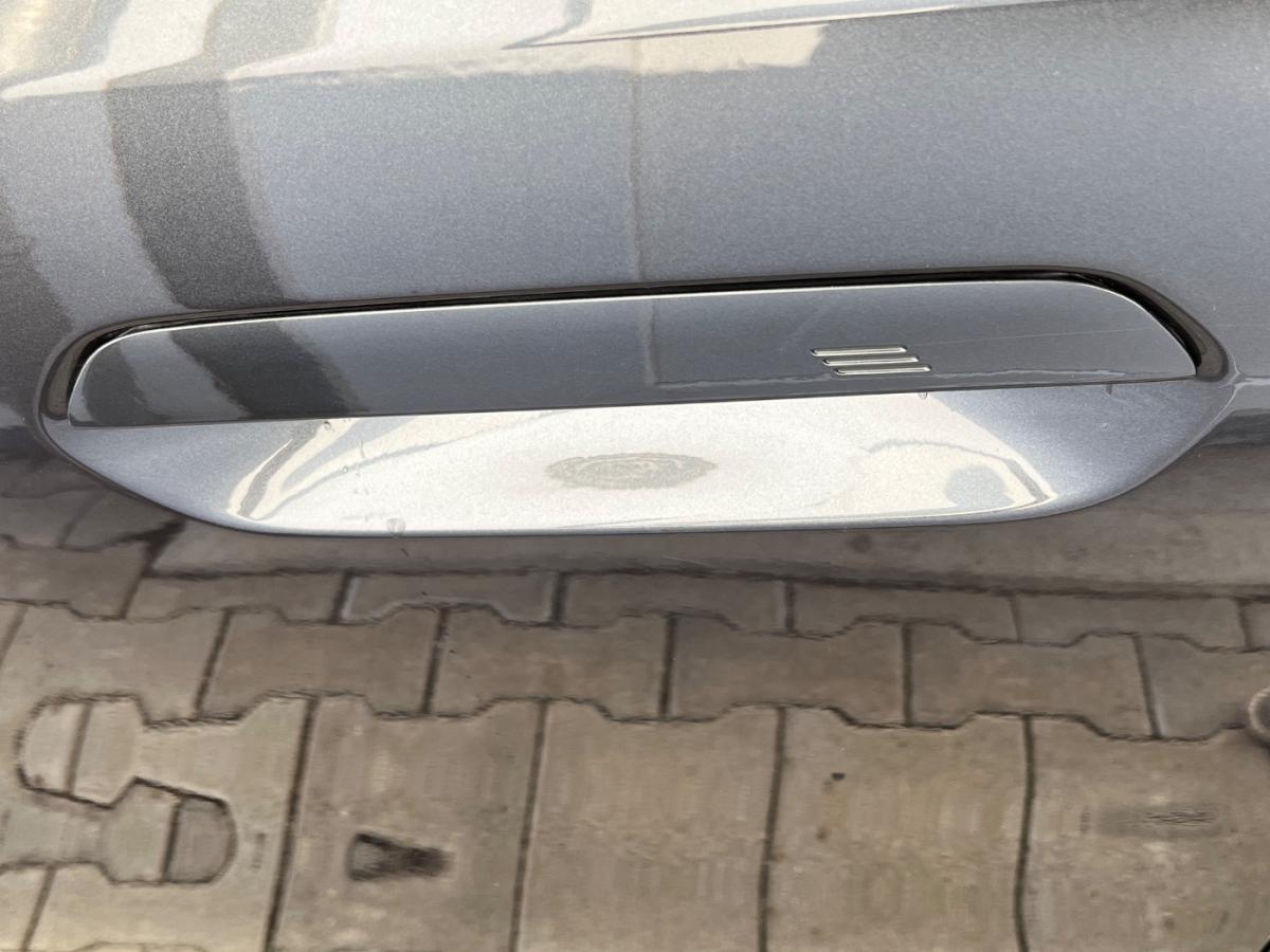 Originalaufnahme des Fahrzeugs
