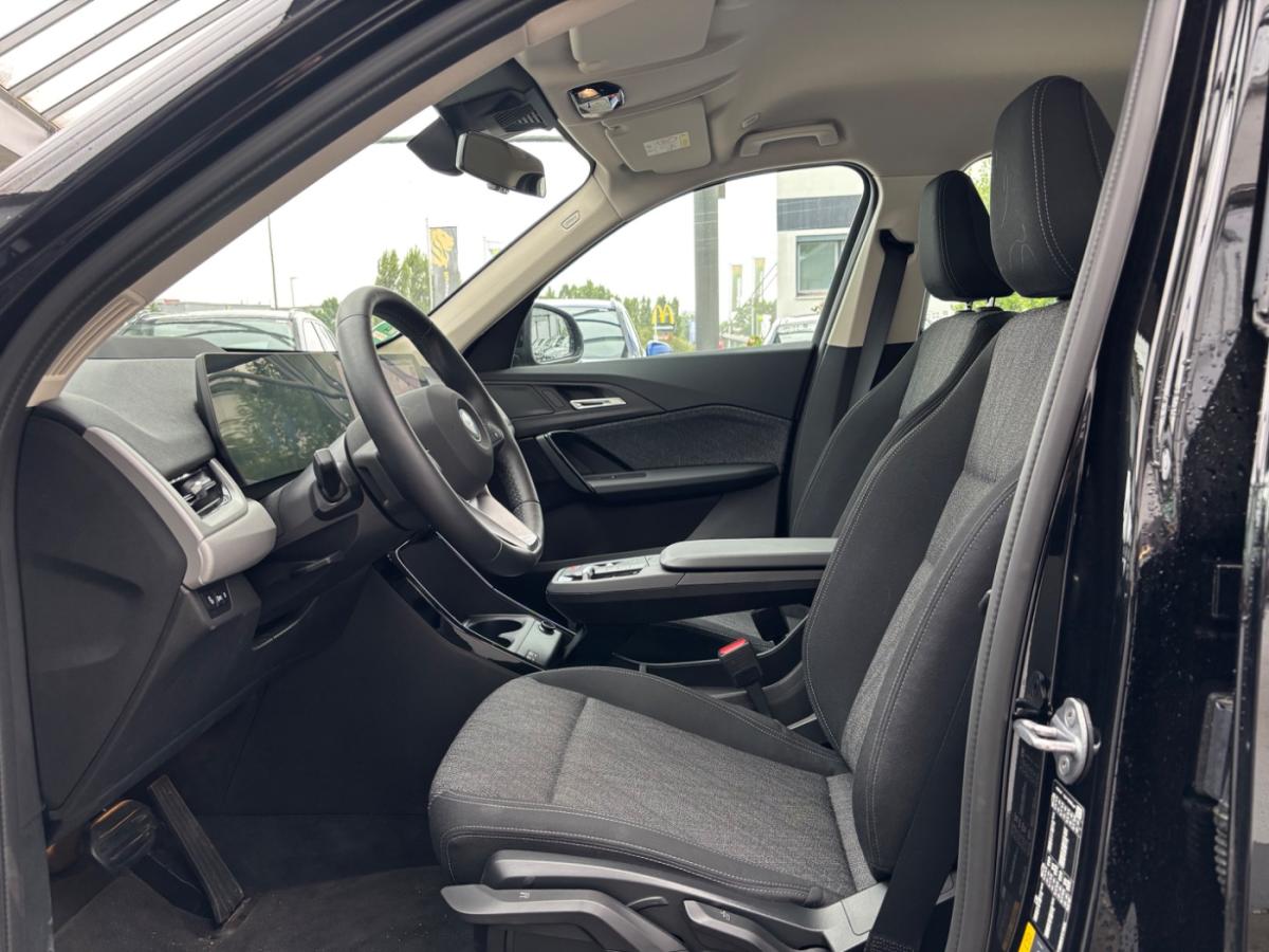 BMW iX1 xDrive30 im Innenraum