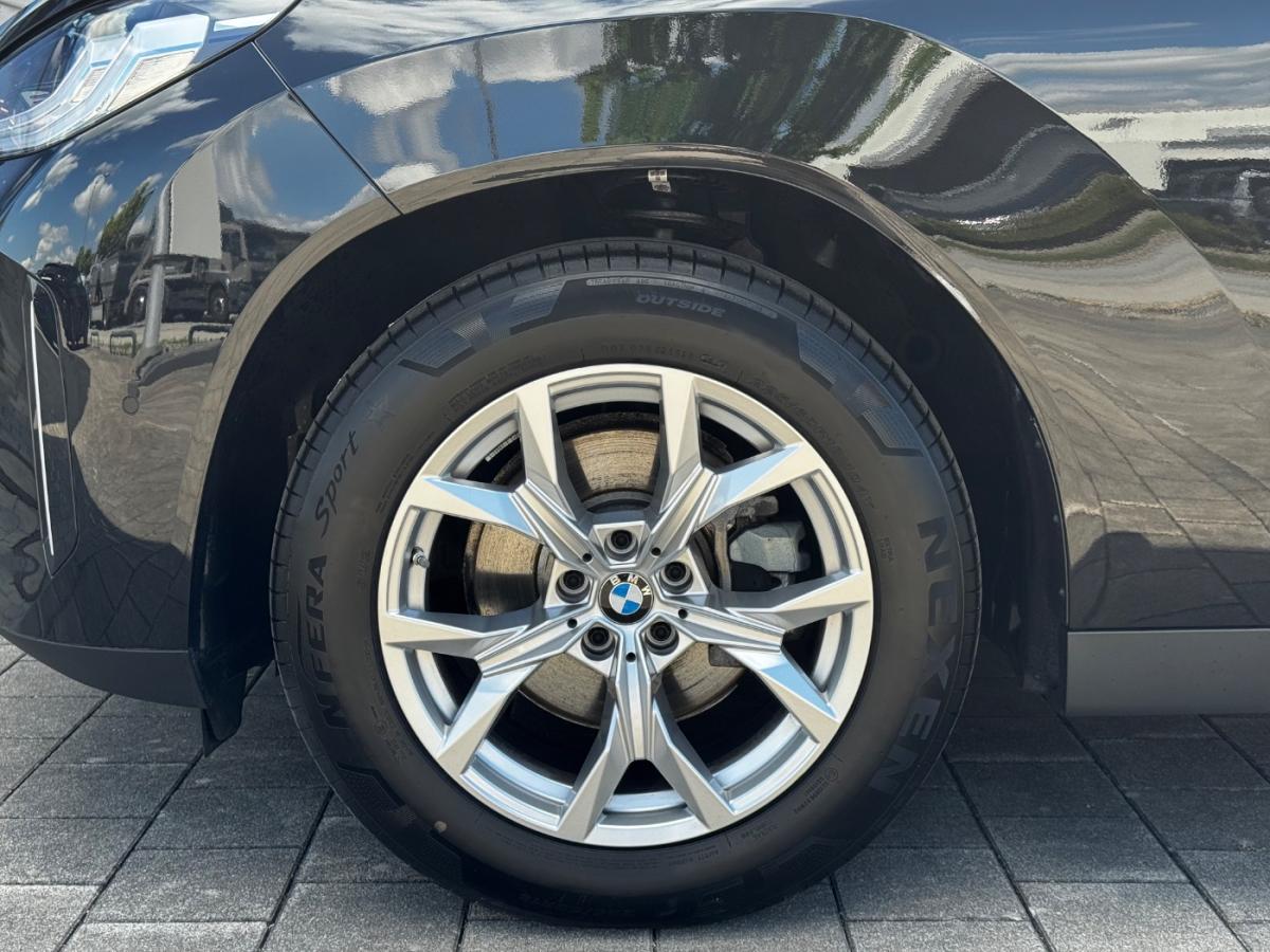 Originalaufnahme des Fahrzeugs Originalaufnahme des Fahrzeugs