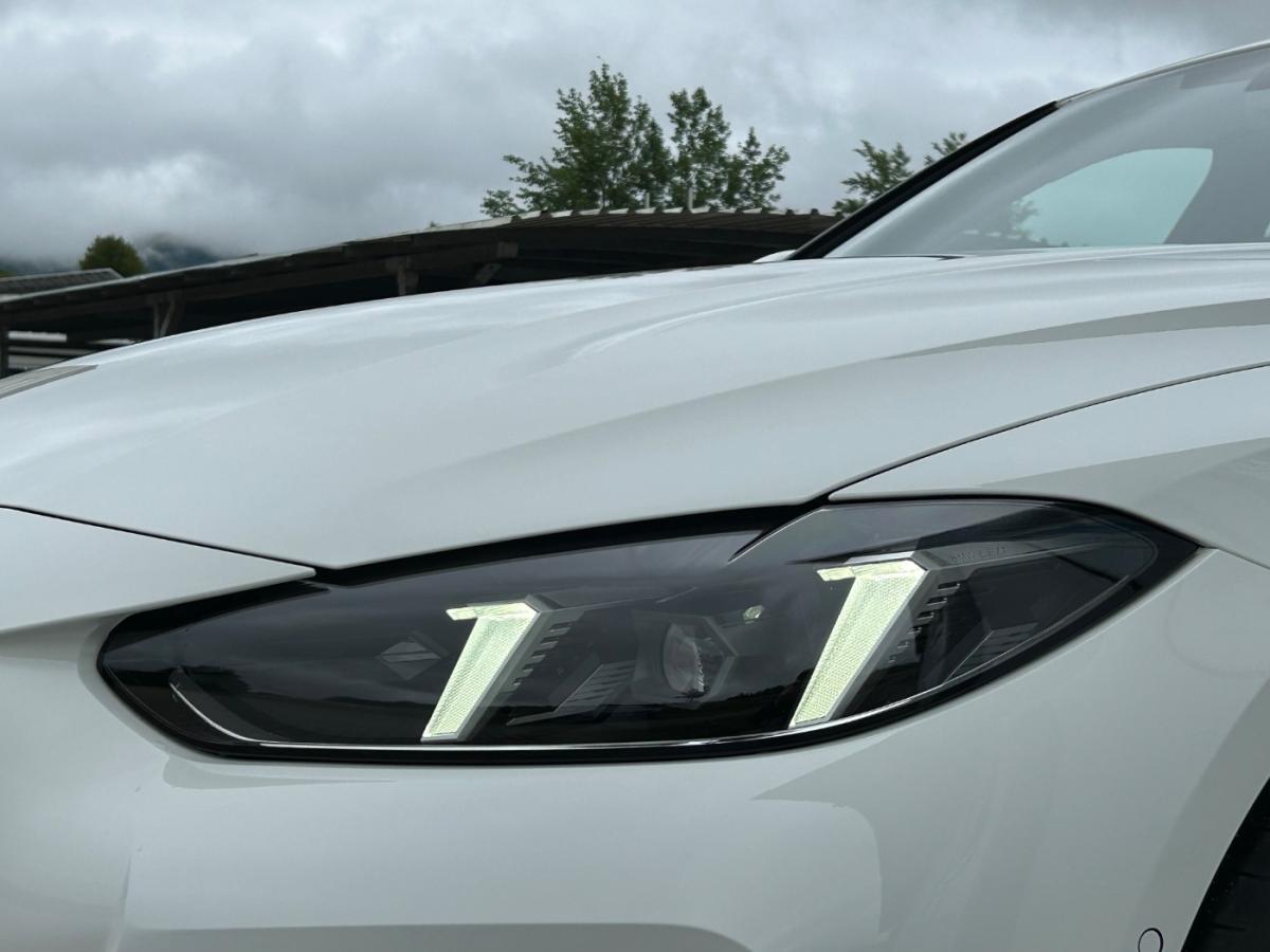 BMW 420i Gran Coupe von vorne in Weiß