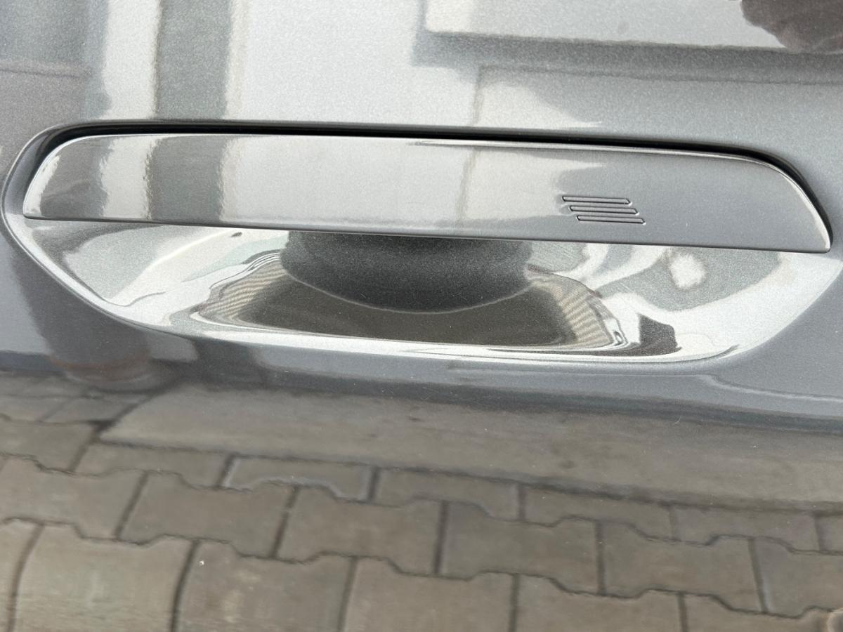 Originalaufnahme des Fahrzeugs Originalaufnahme des Fahrzeugs