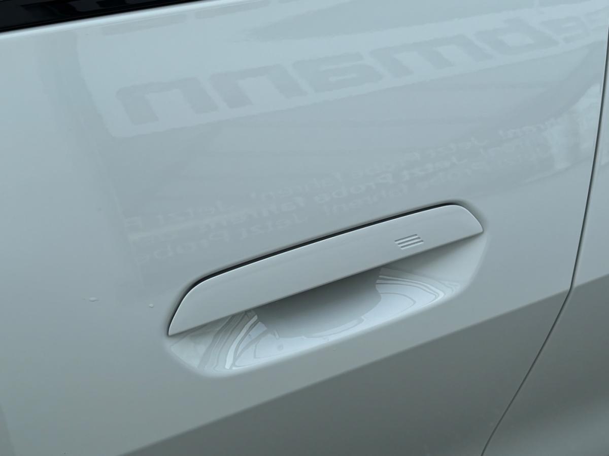 Originalaufnahme des Fahrzeugs Originalaufnahme des Fahrzeugs