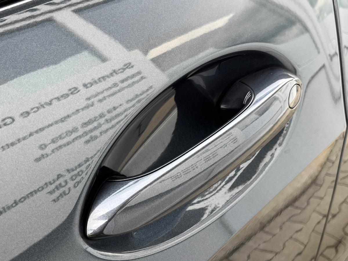 Originalaufnahme des Fahrzeugs Originalaufnahme des Fahrzeugs