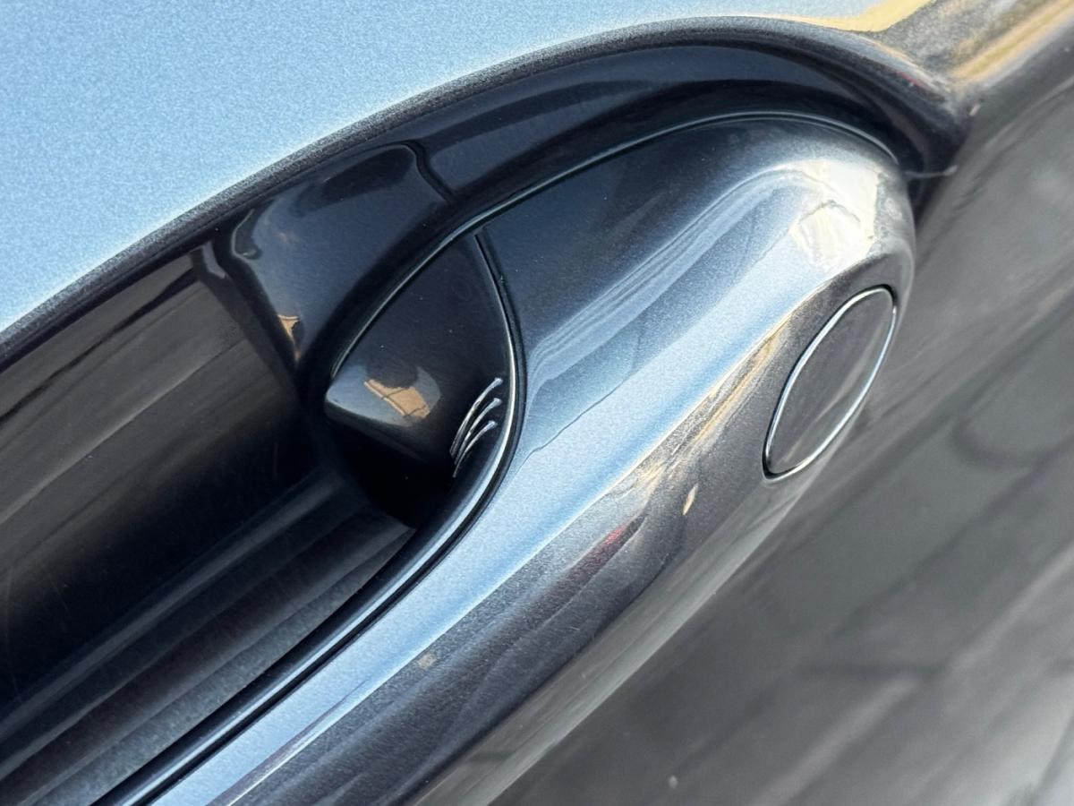 Originalaufnahme des Fahrzeugs Originalaufnahme des Fahrzeugs