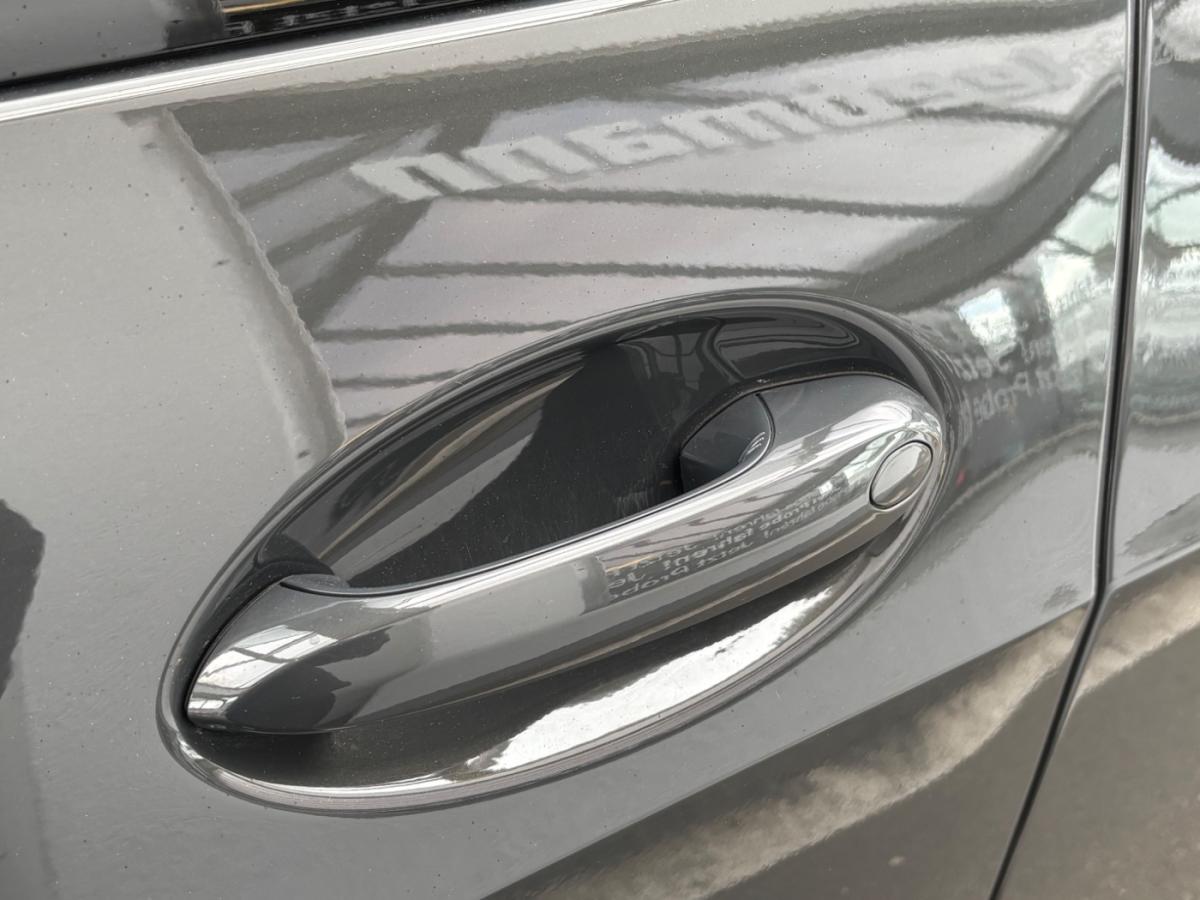 Originalaufnahme des Fahrzeugs Originalaufnahme des Fahrzeugs