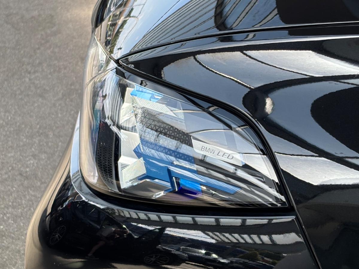 Originalaufnahme des Fahrzeugs Originalaufnahme des Fahrzeugs