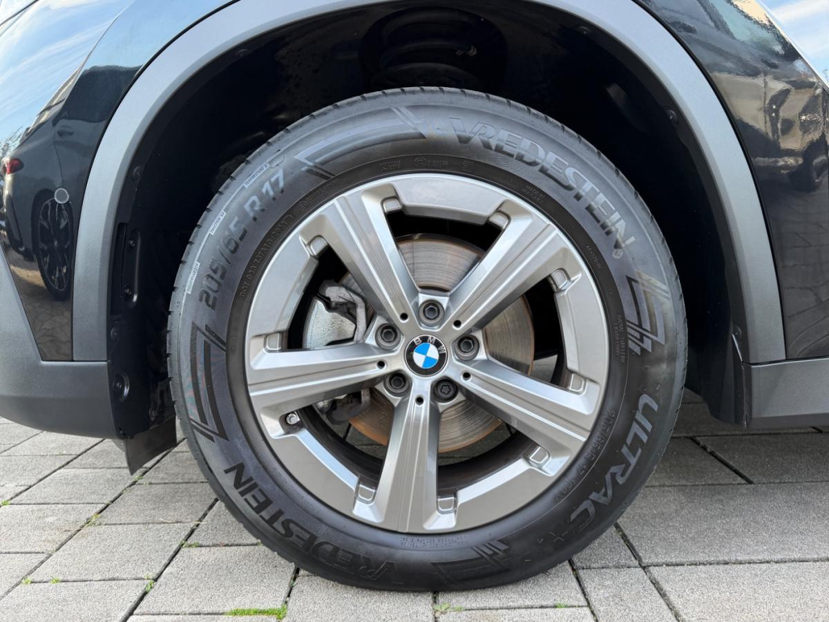 Originalaufnahme des Fahrzeugs Originalaufnahme des Fahrzeugs