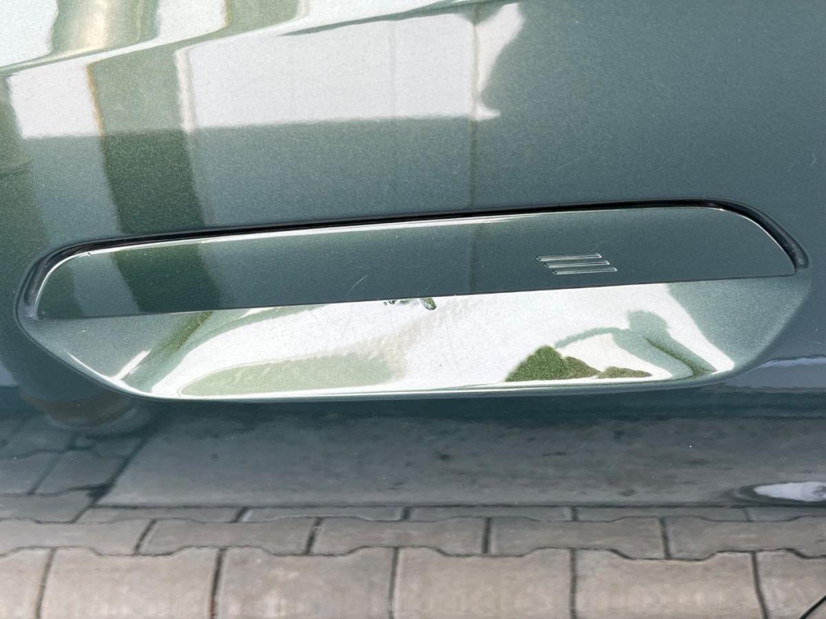 Originalaufnahme des Fahrzeugs Originalaufnahme des Fahrzeugs
