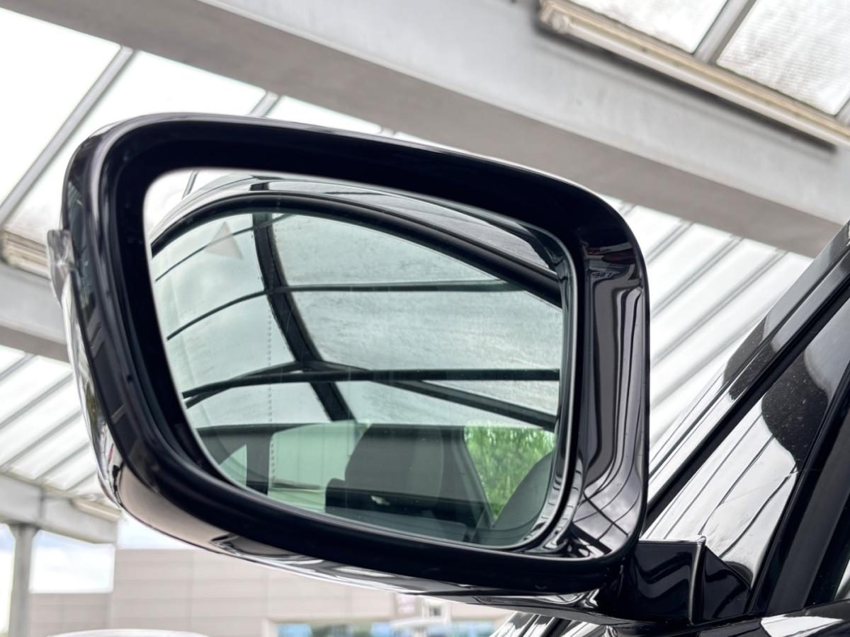 Originalaufnahme des Fahrzeugs Originalaufnahme des Fahrzeugs