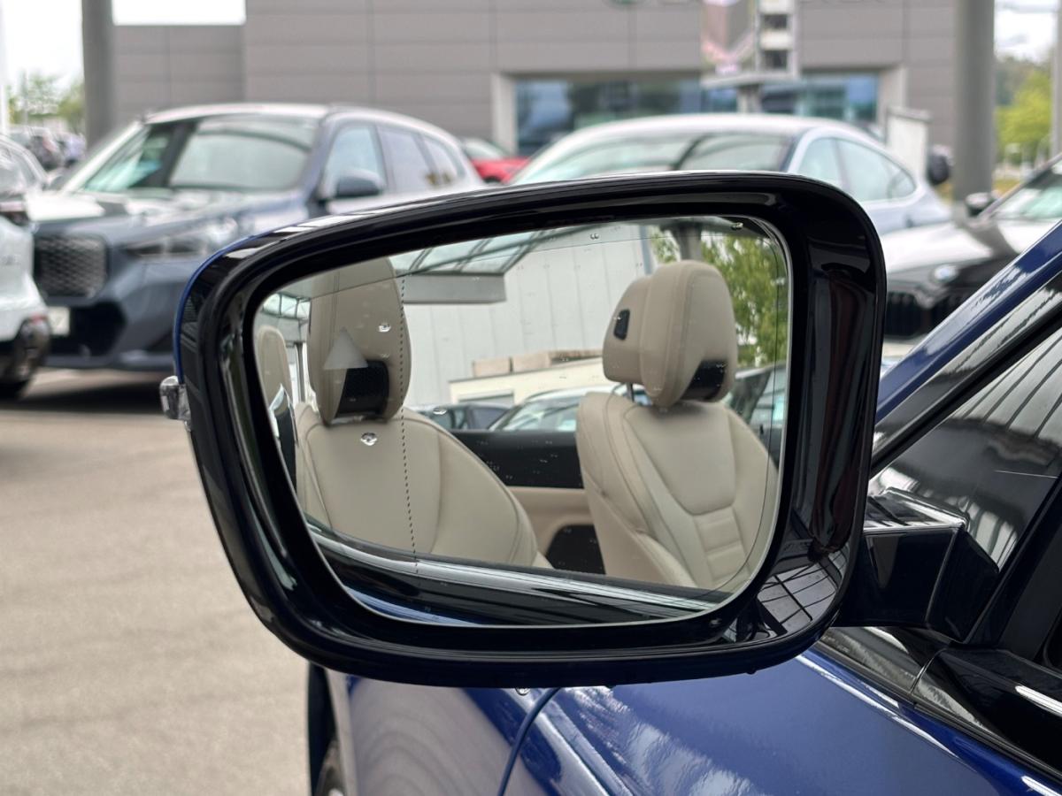 Originalaufnahme des Fahrzeugs Originalaufnahme des Fahrzeugs