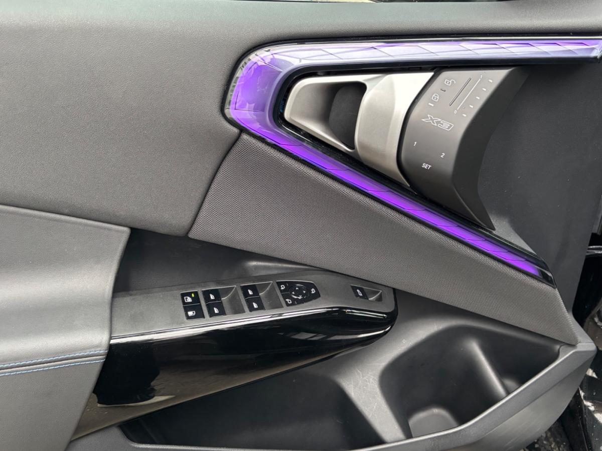 Originalaufnahme des Fahrzeugs Originalaufnahme des Fahrzeugs