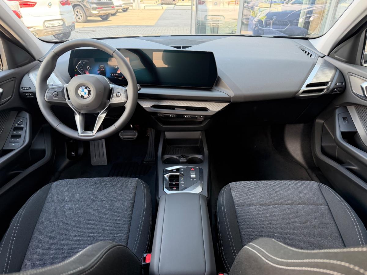 Originalaufnahme des Fahrzeugs Originalaufnahme des Fahrzeugs