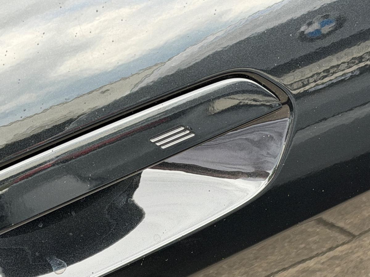 Originalaufnahme des Fahrzeugs Originalaufnahme des Fahrzeugs