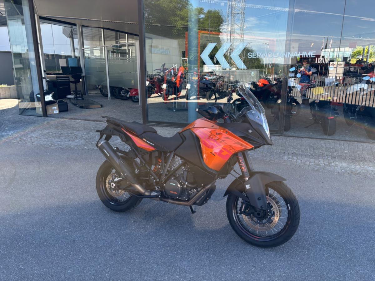 KTM 1190 Adventure, Remus (KRAD) von vorne