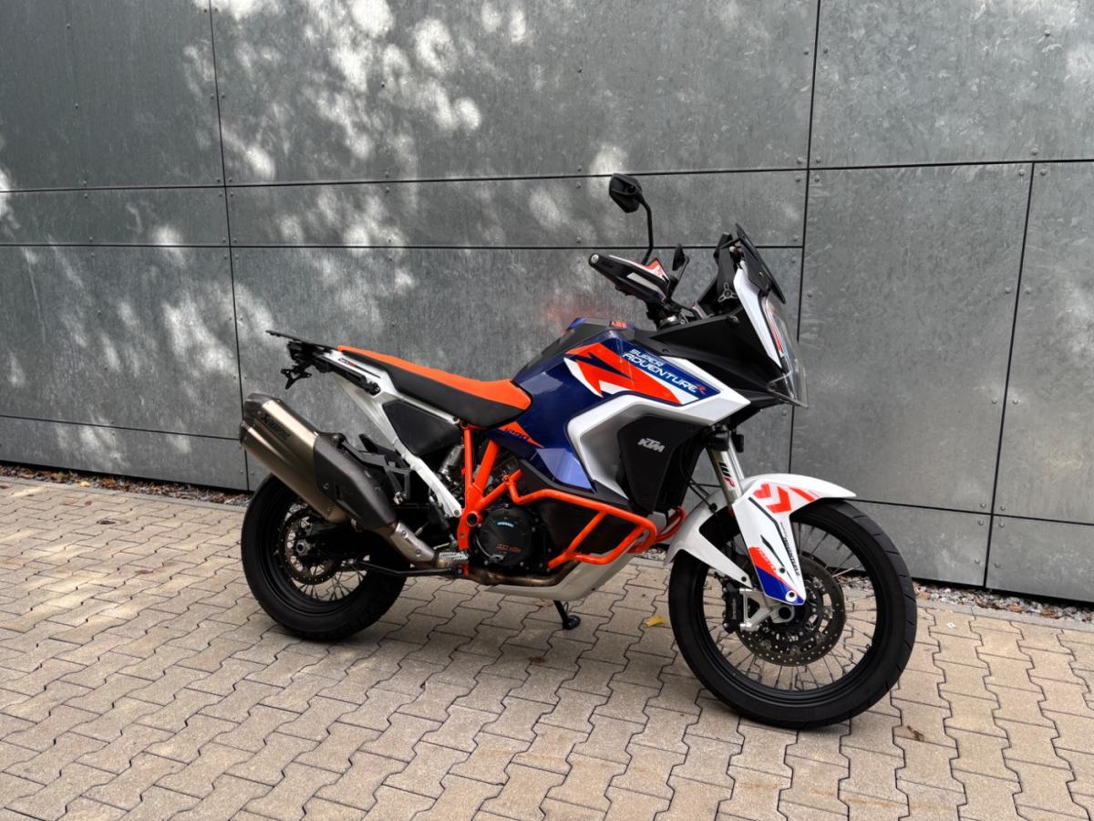 KTM 1290 Super Adventure von vorne KTM 1290 Super Adventure von vorne