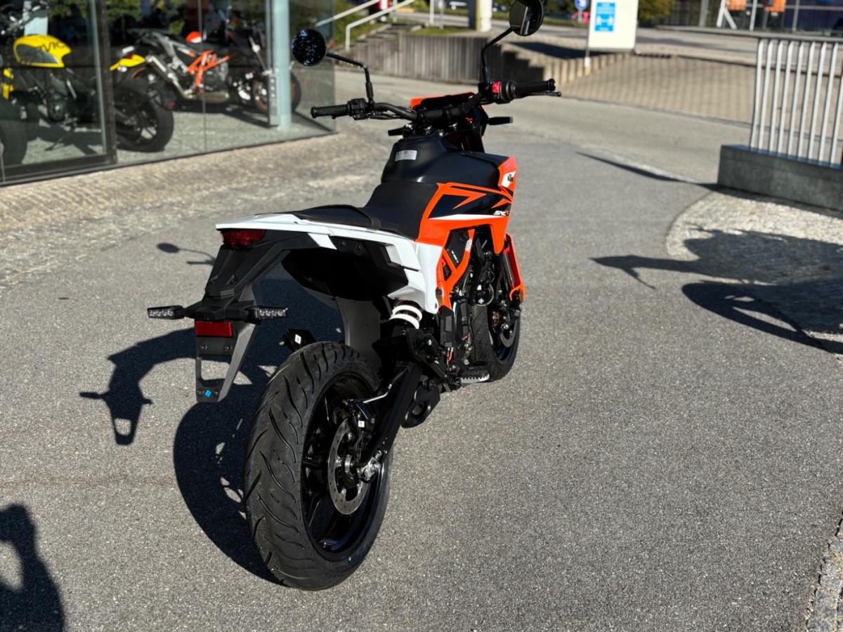 Originalaufnahme des Fahrzeugs Originalaufnahme des Fahrzeugs