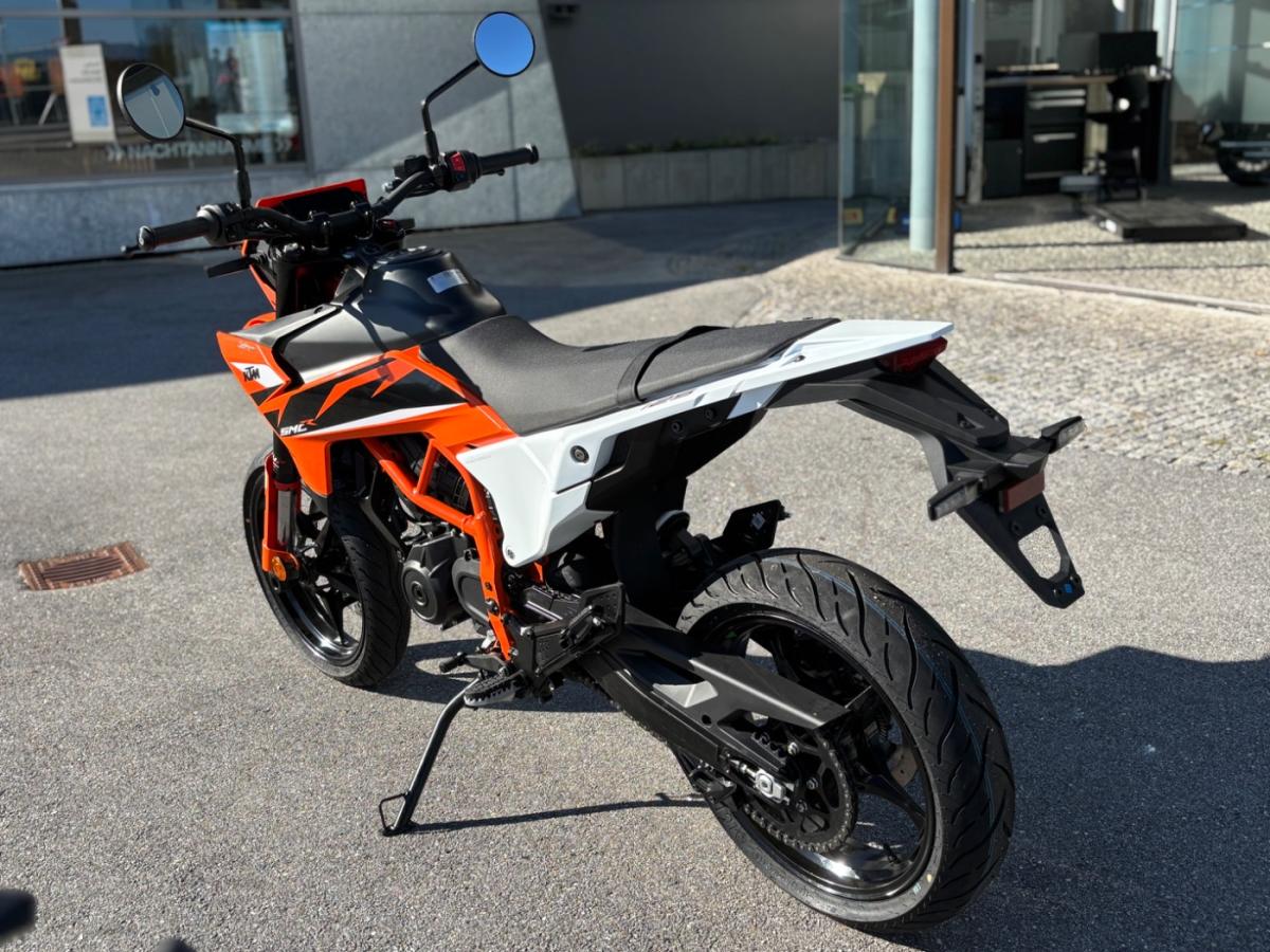 Originalaufnahme des Fahrzeugs Originalaufnahme des Fahrzeugs