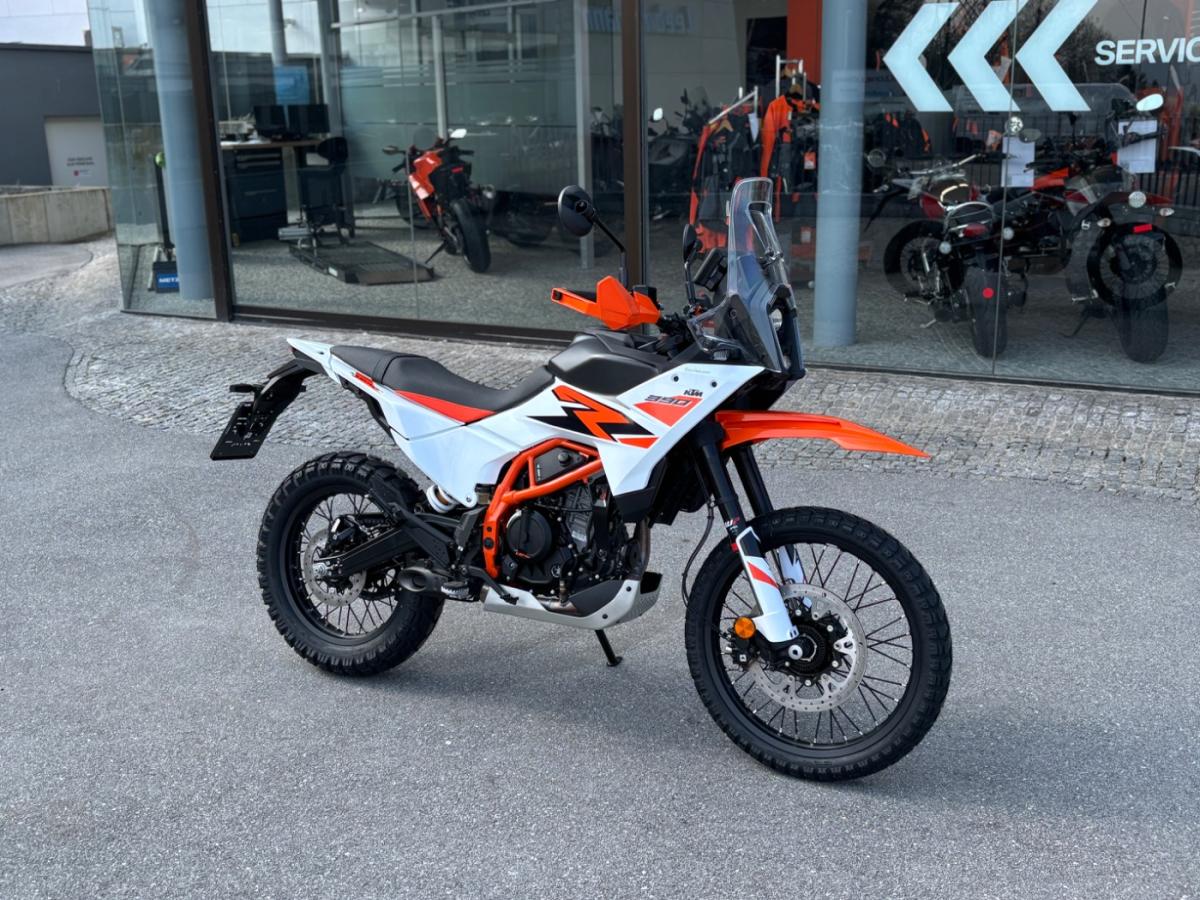 KTM 390 Adventure R (KRAD) von vorne