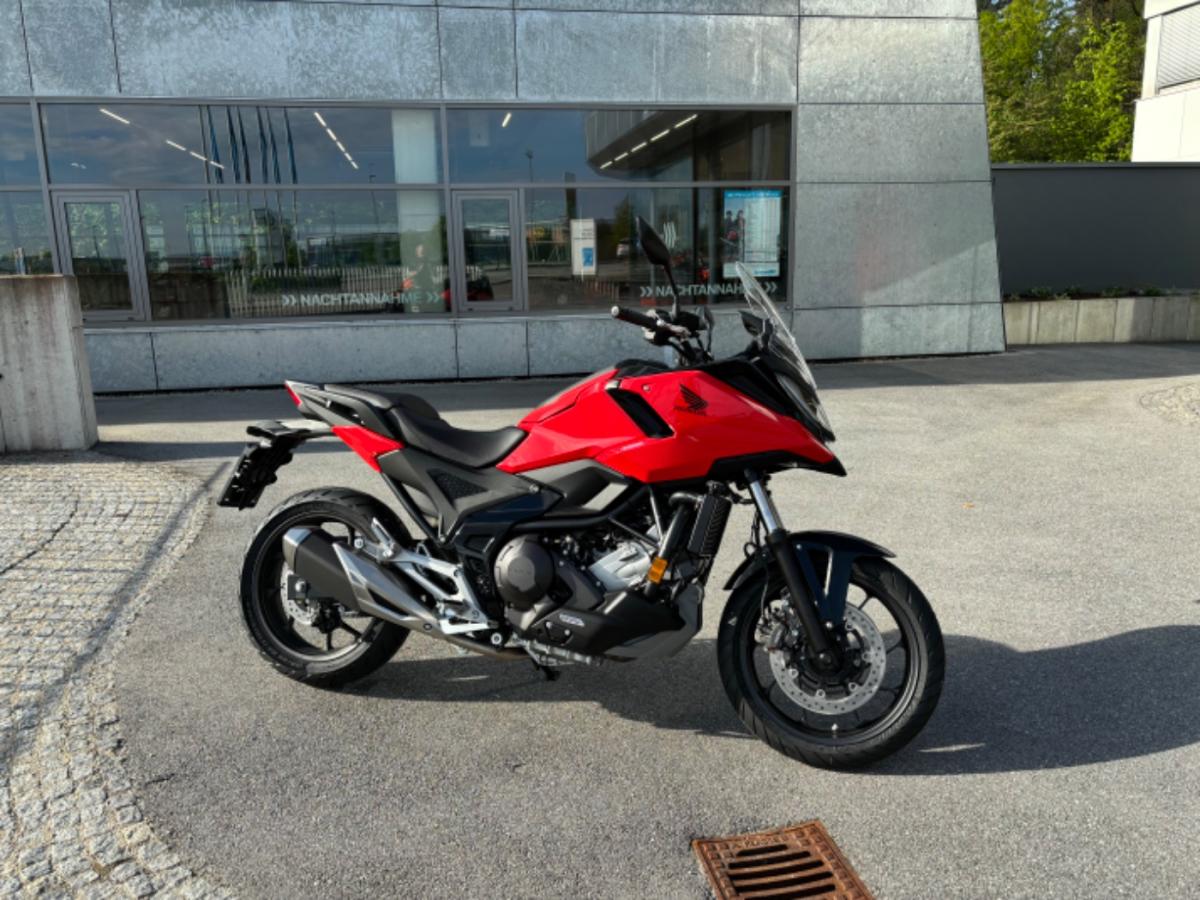 Originalaufnahme des Fahrzeugs Originalaufnahme des Fahrzeugs
