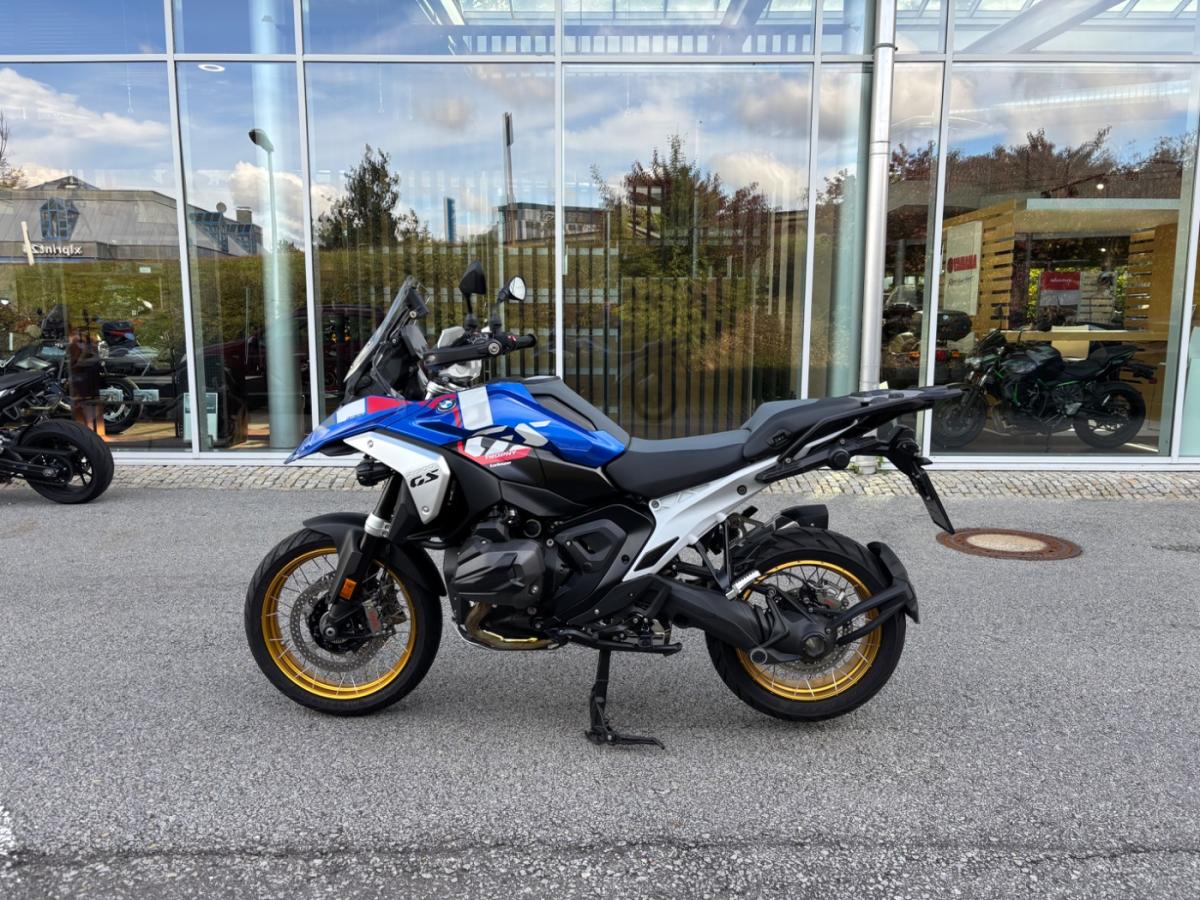 BMW R 1300 GS von vorne BMW R 1300 GS von vorne
