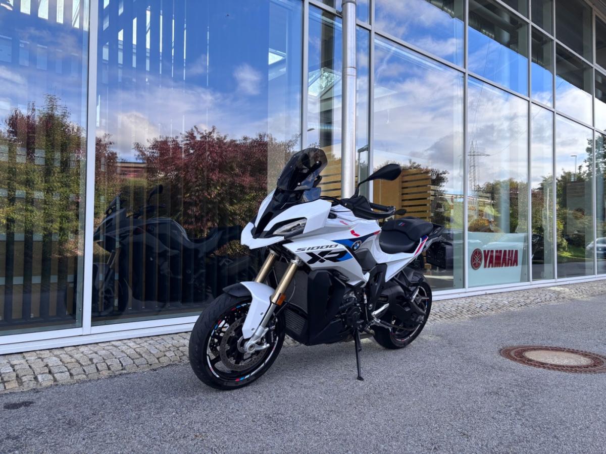 BMW S 1000 XR von vorne BMW S 1000 XR von vorne