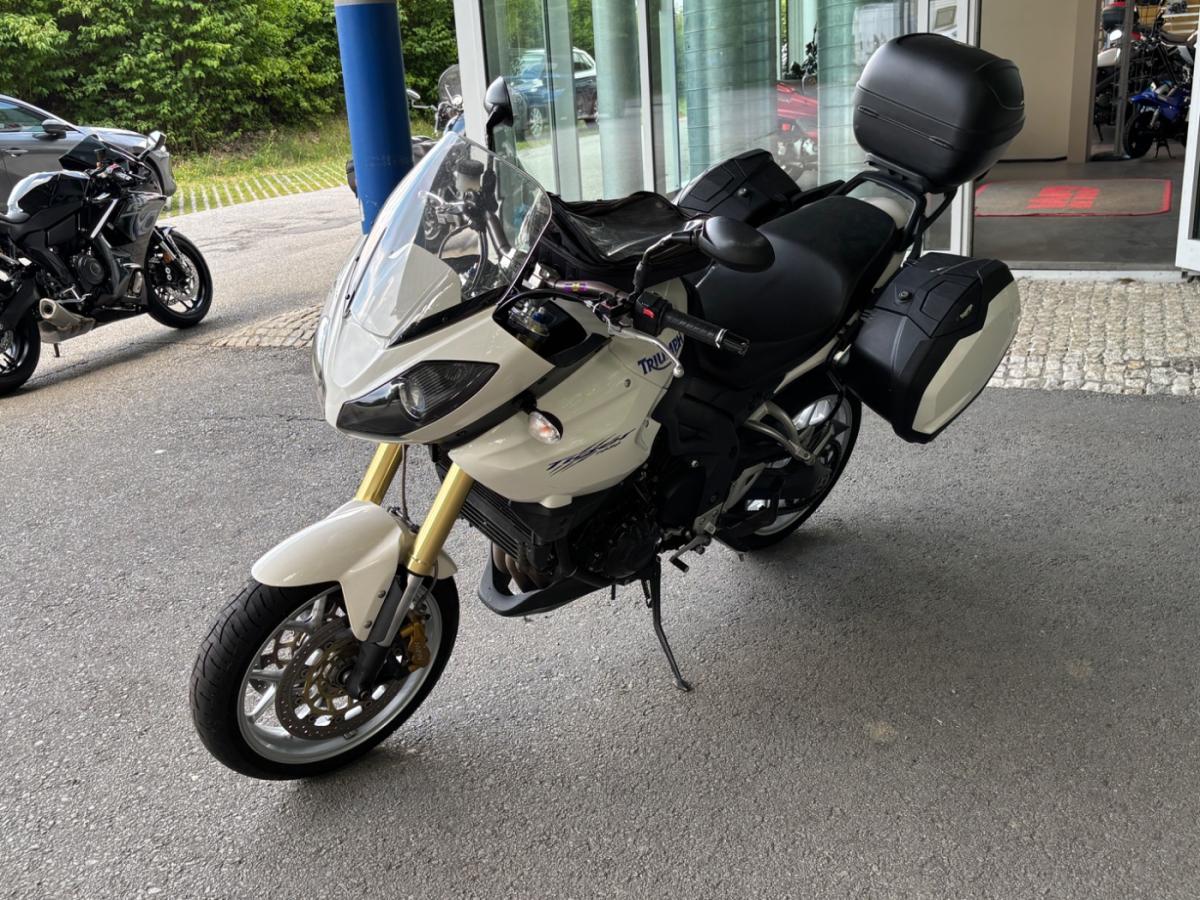 Originalaufnahme des Fahrzeugs Originalaufnahme des Fahrzeugs
