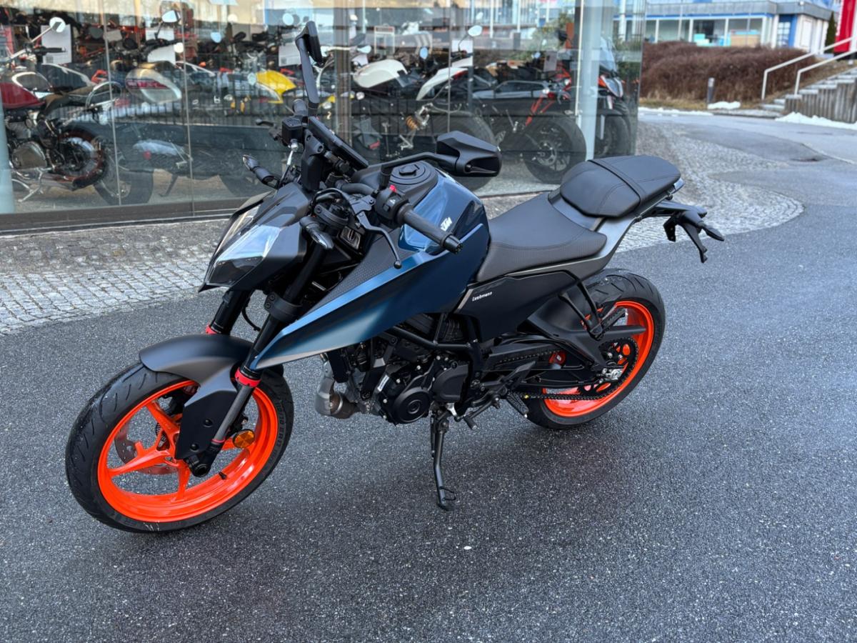 Originalaufnahme des Fahrzeugs Originalaufnahme des Fahrzeugs