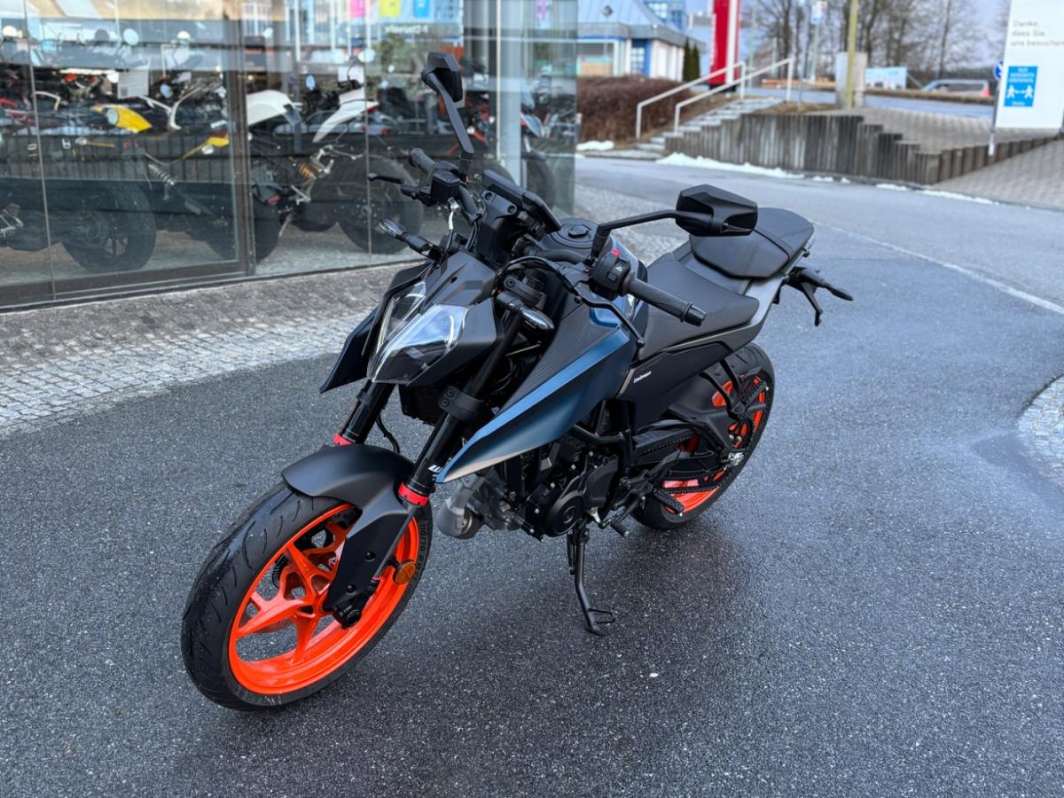 Originalaufnahme des Fahrzeugs Originalaufnahme des Fahrzeugs