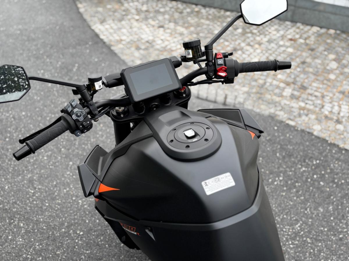 Originalaufnahme des Fahrzeugs Originalaufnahme des Fahrzeugs