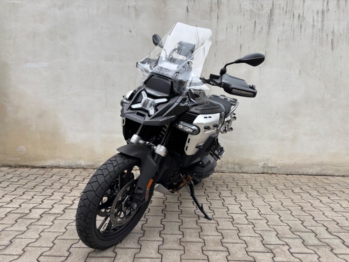Originalaufnahme des Fahrzeugs Originalaufnahme des Fahrzeugs