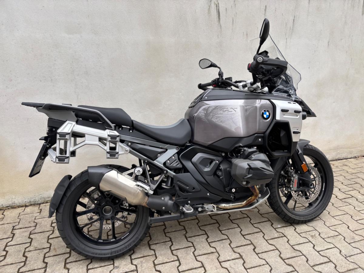 Originalaufnahme des Fahrzeugs Originalaufnahme des Fahrzeugs