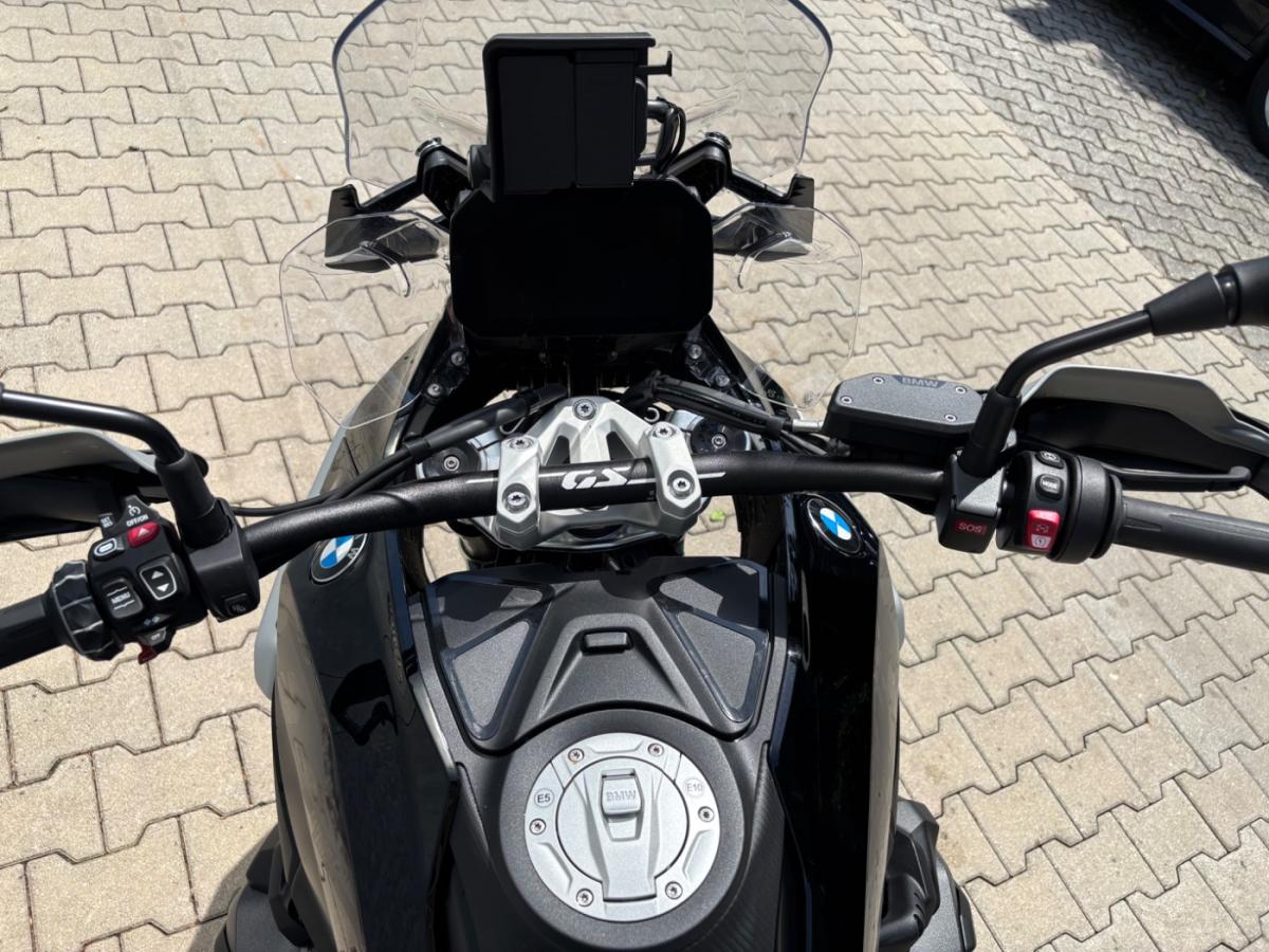 Originalaufnahme des Fahrzeugs Originalaufnahme des Fahrzeugs