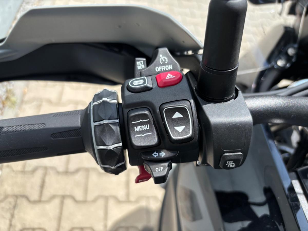 Originalaufnahme des Fahrzeugs Originalaufnahme des Fahrzeugs