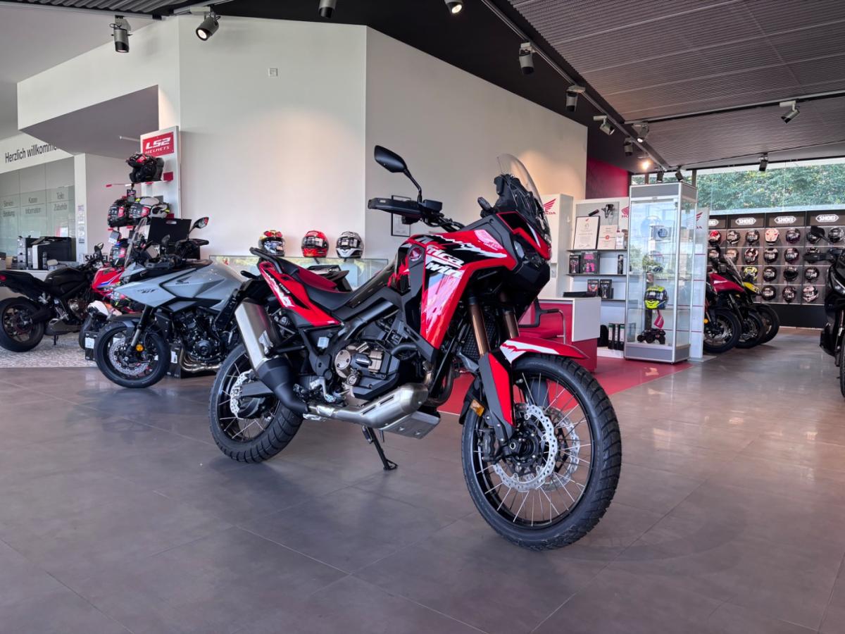 HONDA CRF 1100 L von vorne HONDA CRF 1100 L von vorne