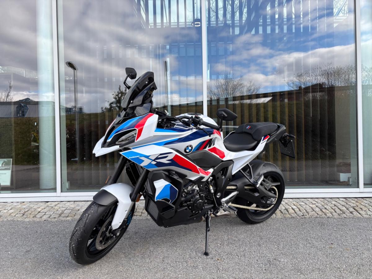 BMW M 1000 XR (KRAD) von vorne