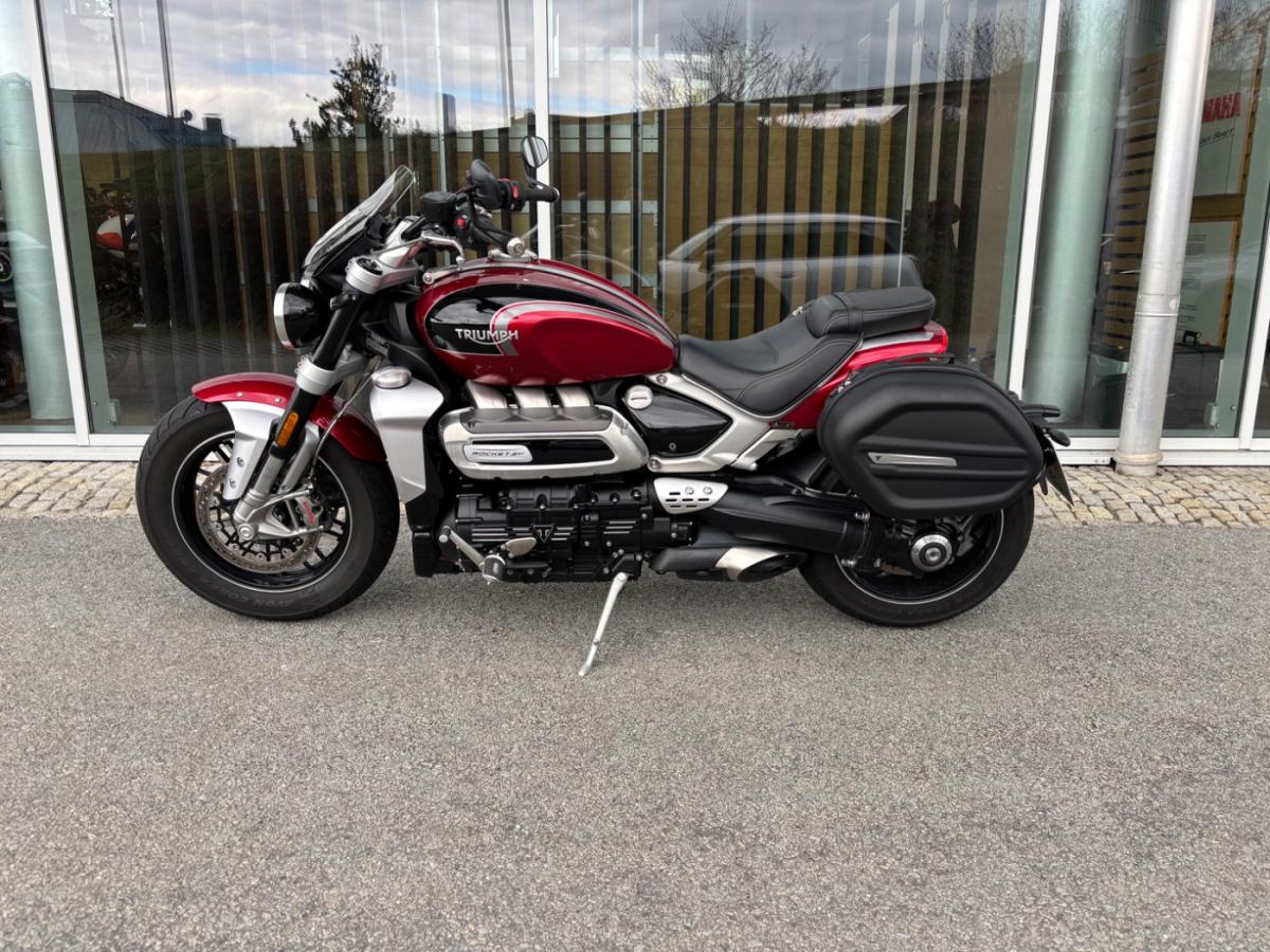 TRIUMPH Rocket 3 GT (KRAD) von vorne