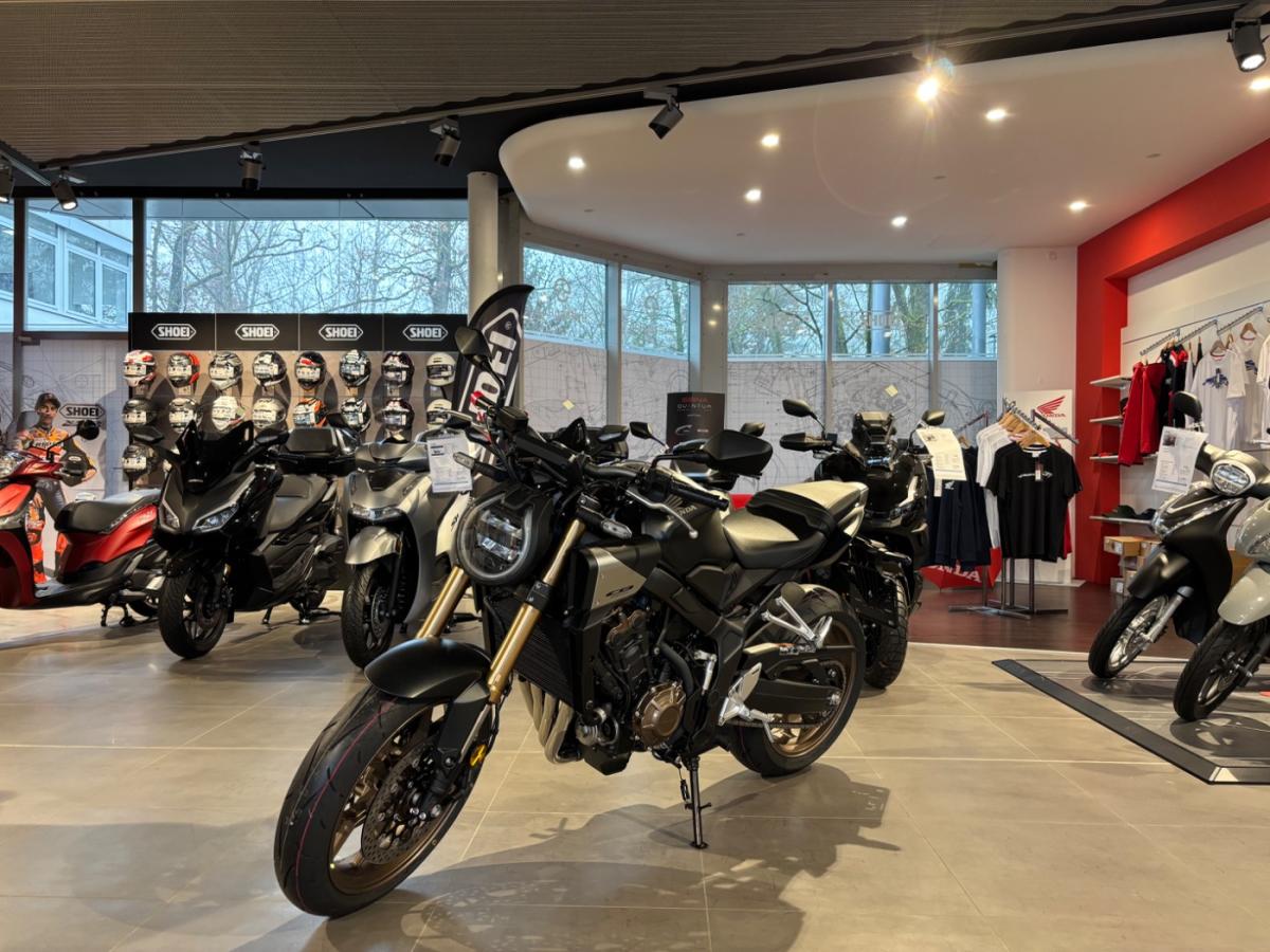 HONDA CB 650 R (KRAD) von vorne