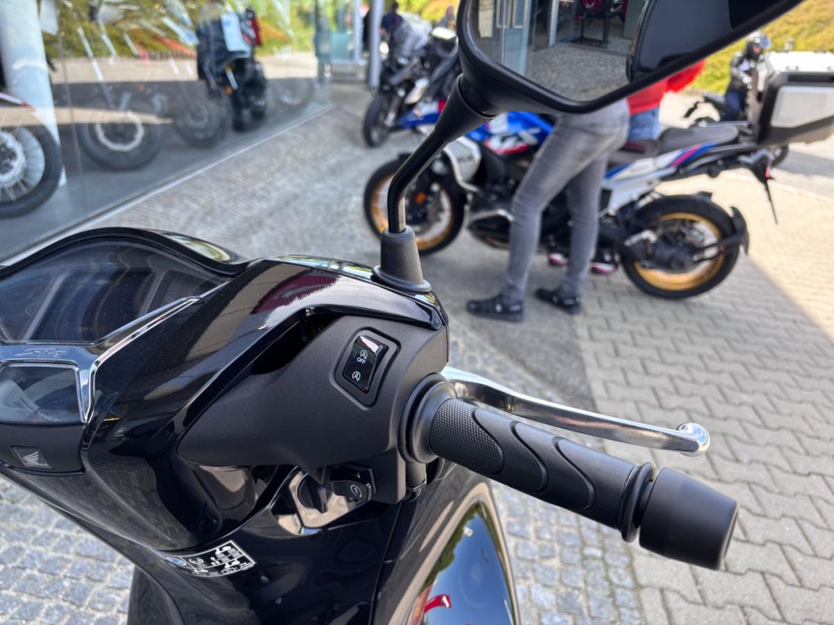 Originalaufnahme des Fahrzeugs Originalaufnahme des Fahrzeugs