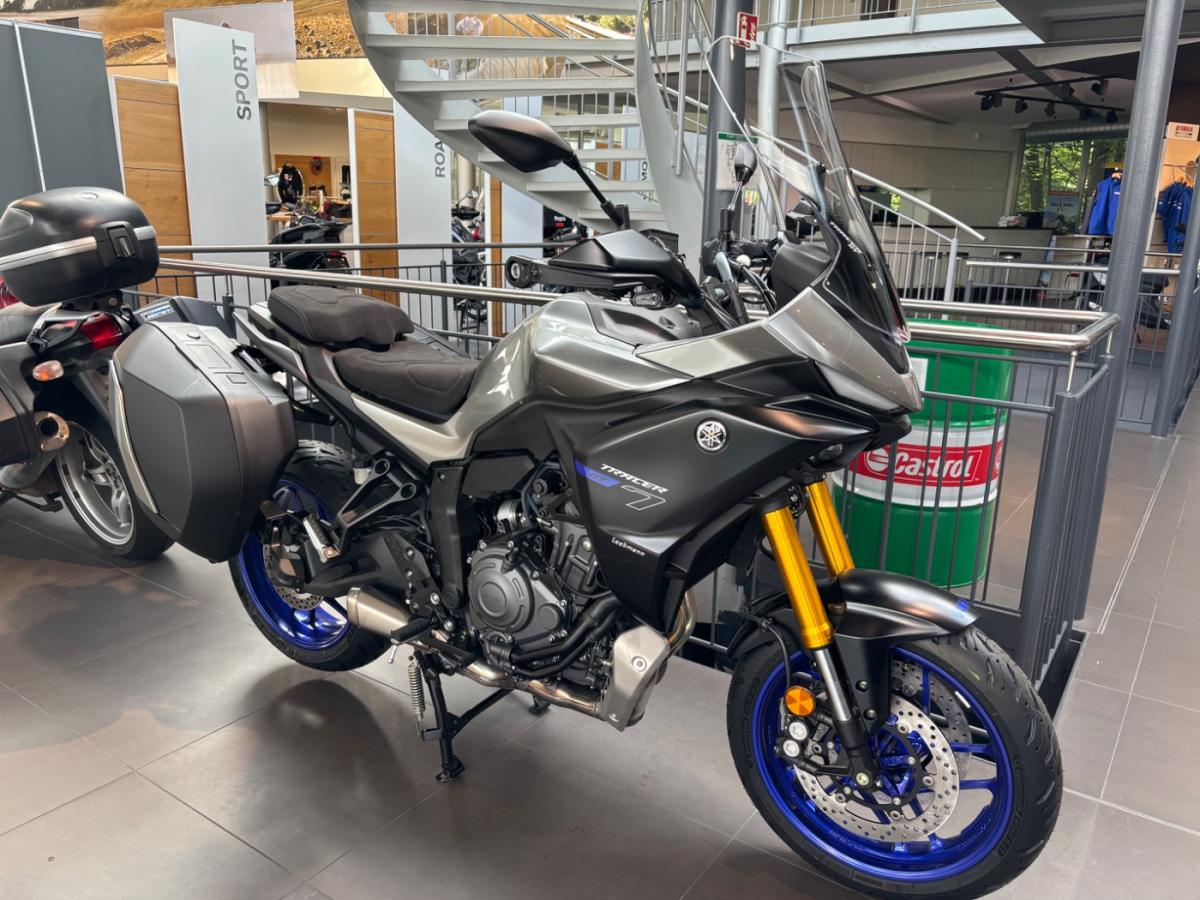 YAMAHA Tracer 7 GT von vorne YAMAHA Tracer 7 GT von vorne