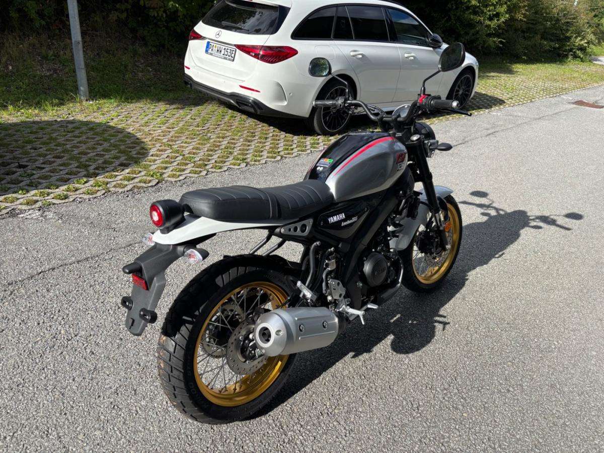 Originalaufnahme des Fahrzeugs Originalaufnahme des Fahrzeugs