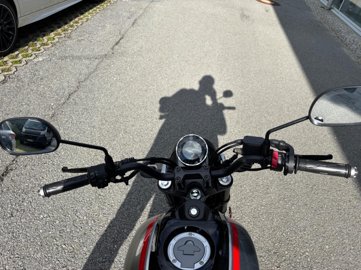 Originalaufnahme des Fahrzeugs Originalaufnahme des Fahrzeugs