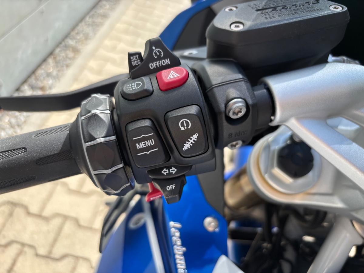 Originalaufnahme des Fahrzeugs Originalaufnahme des Fahrzeugs