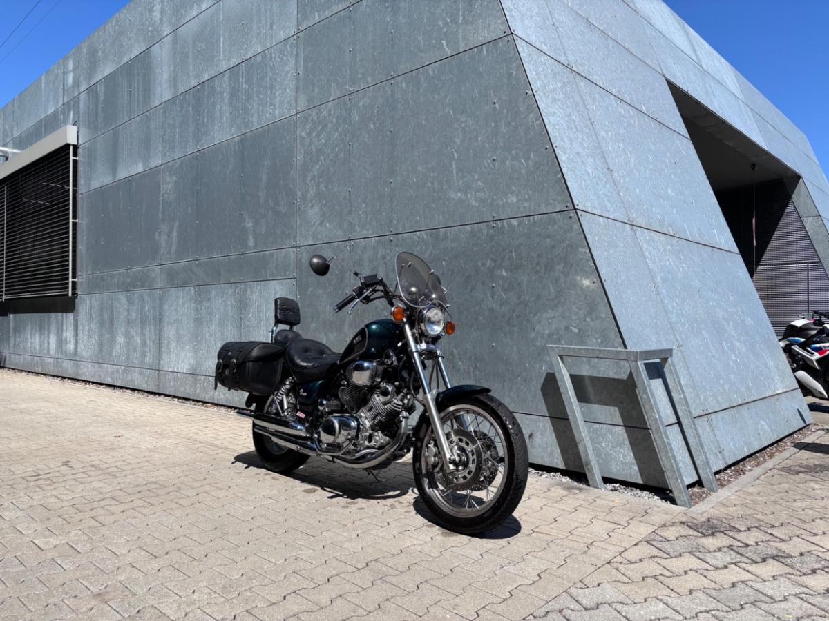 YAMAHA Virago XV 1100, (KRAD) von vorne