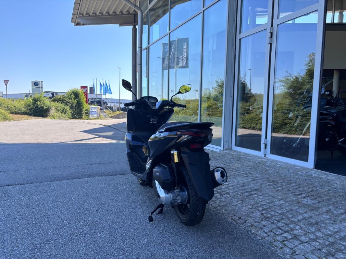 Originalaufnahme des Fahrzeugs Originalaufnahme des Fahrzeugs