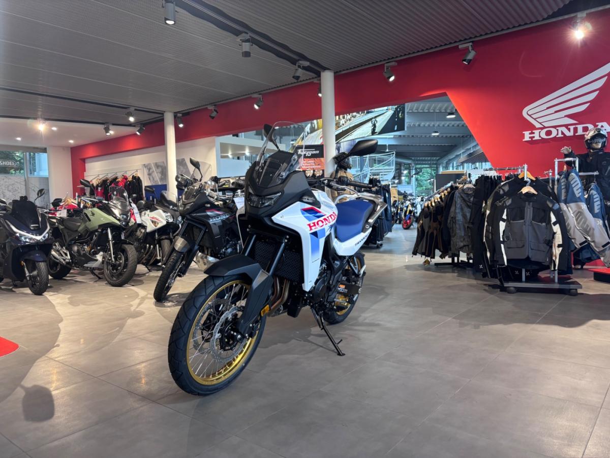 HONDA XL 750 Transalp (KRAD) von vorne