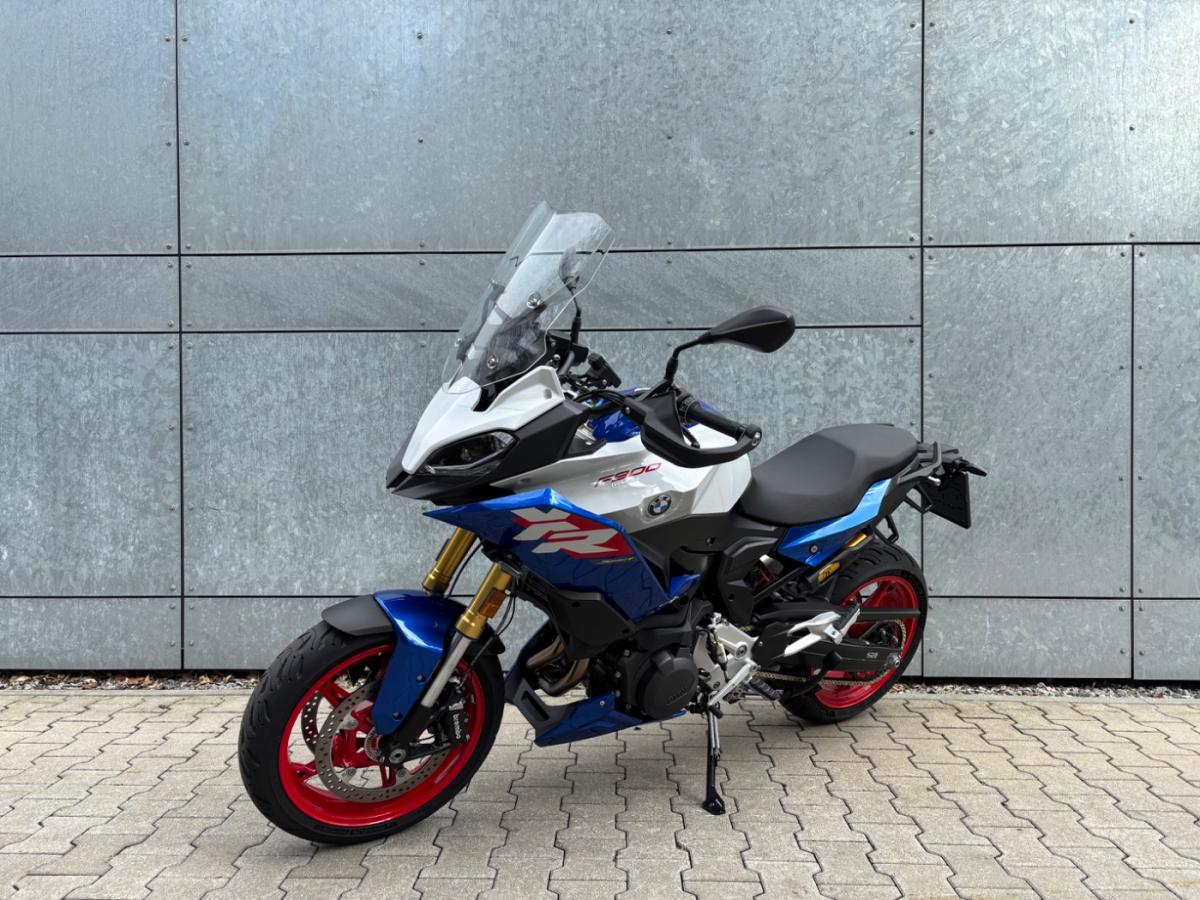 BMW F 900 XR (KRAD) von vorne BMW F 900 XR (KRAD) von vorne