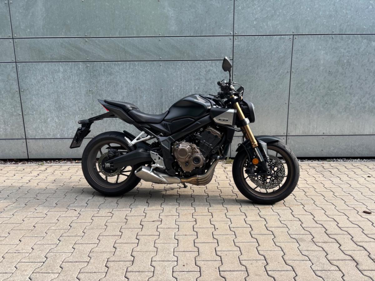 HONDA CB 650 R (KRAD) von vorne