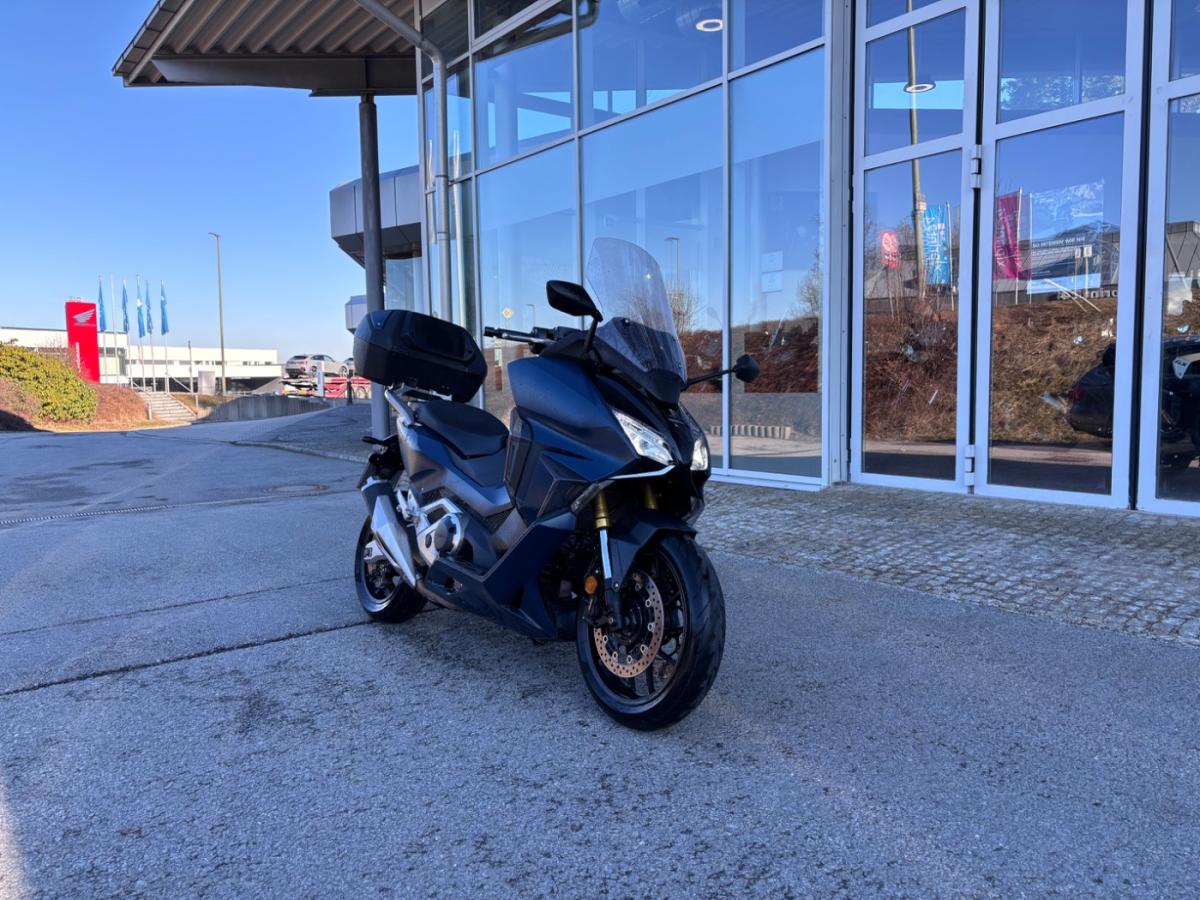 HONDA Forza 750 NSS (KRAD) von vorne